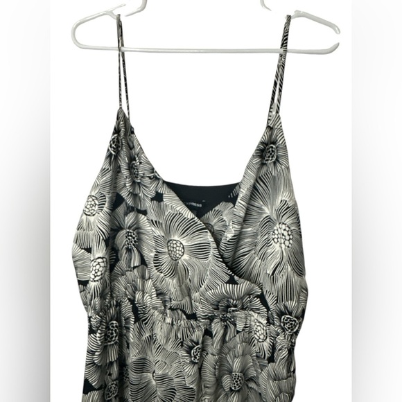 Express Satin Wrap Top Floral Black and White Maxi Dress NWOT - Picture 3 of 7
